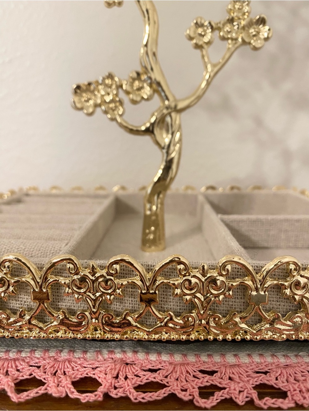 Gold Floral Jewelry Organizer Tree with Fabric Tray - Picture 4 of 7